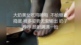 【男科圣手李大夫】药店女店员，上班期间用大黑牛自慰，时不时有客人来，玩得就是刺激，真实 (2)