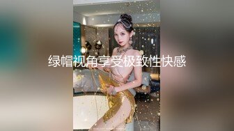 被干的爽到舔舌头知道她想要拔出来射她嘴巴里