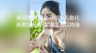 商场女厕全景偷拍3位黑丝美女职员 还有一个刚修剪过B毛的小嫩B