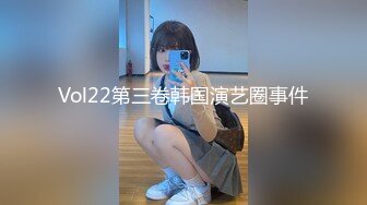 《魔手外购秘极品CP》厕拍达人潜伏女厕独占坑位隔板缝逼脸同框现场实拍多位小姐姐方便，极品肉丝美腿高颜美女擦逼的动作都好看 (5)