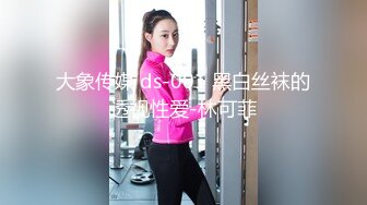 腰细胸大极品身材巨乳妹子泳池边激情大战上位骑乘晃动大奶后入诱人