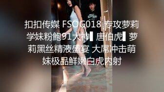 小鸡巴老公与自己47岁熟女老婆的故事 微信上求老婆让老婆在儿子面前岔开双腿 儿子转头偷瞄妈妈屁股那一瞬绝了