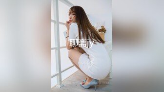 【OnlyFans】OF极品女神 Naomiii 付费福利，后备箱的专属礼物，打卡景点外拍，极品大屁股 2