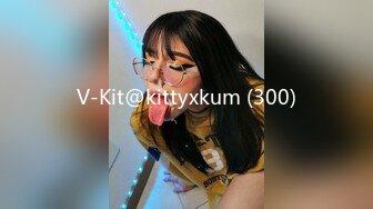 V-Kit@kittyxkum (300)